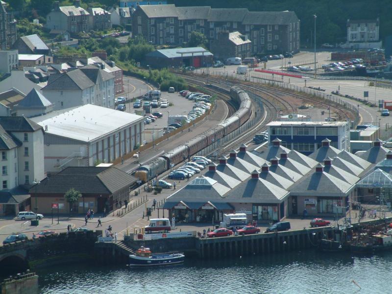 55019 and D9009 at Oban: Deltics 55019 Photo of 55019 and D9009 at Oban