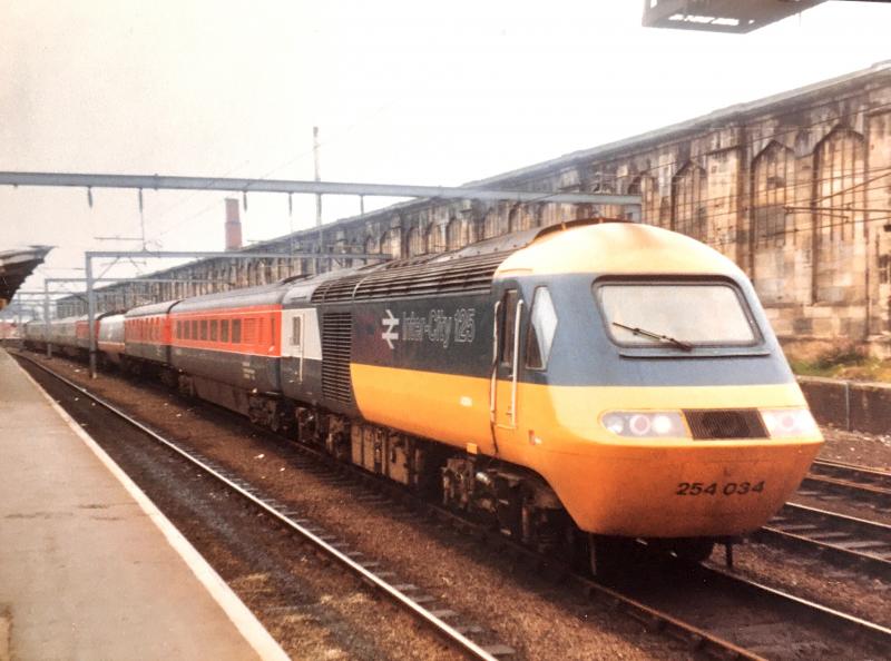 WCML High Speed Test Train: 43194 leading (in order) Test Cars 10 and 8, APT Power Car
SC49005 (Set 370 005), Test Car 9, Mark 3 Resturant Cars
E40513 and E40515; 43193 on the rear. Carlisle 06.08.1982 Photo of WCML High Speed Test Train