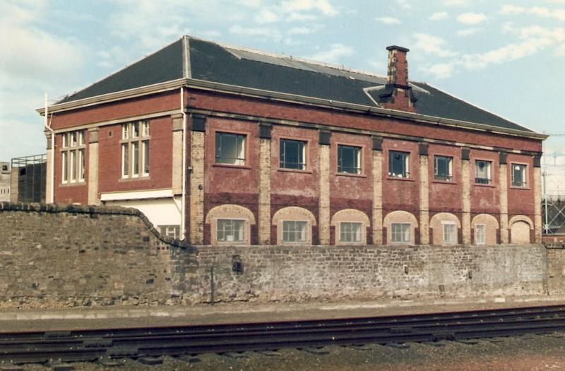 Granton gasworks station building 1986: Granton gasworks station building 1986 general view Photo of Granton gasworks station building 1986