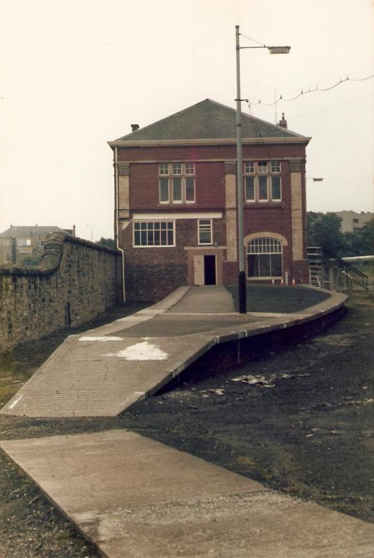 Granton gasworks station building 1986: Granton gasworks station building 1986 general view Photo of Granton gasworks station building 1986