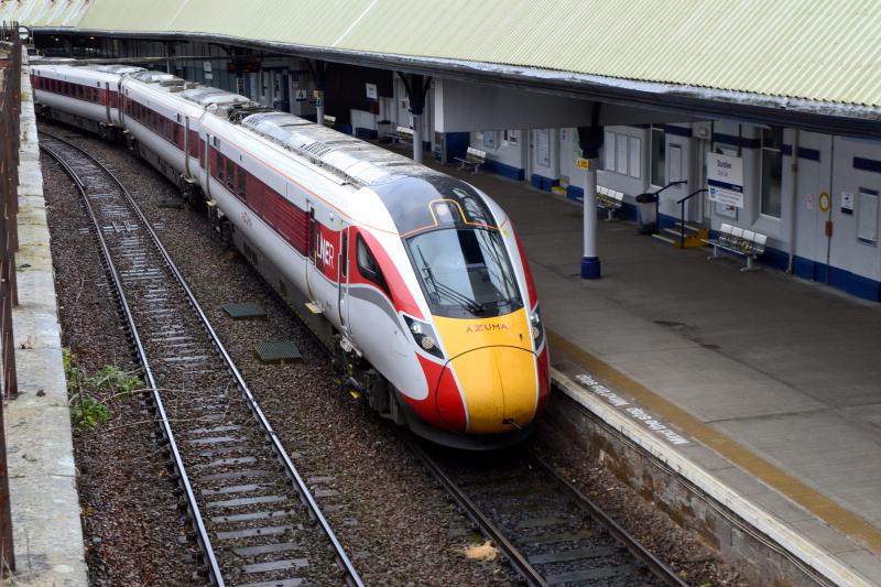 5Z81 Dundee: 800207 leads 800201 through Dundee working 5Z81 1412 Aberdeen Clayhills to Doncaster IEP. 27/4/2020 Photo of 5Z81 Dundee