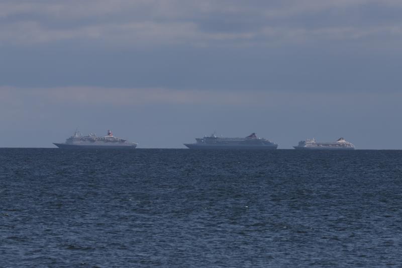 View from Portobello Beach: Left to Right? Fred Olsen Cruise Ships Black Watch,Boudicca and the Balmoral. Not much to take at Craigentinny Photo of View from Portobello Beach