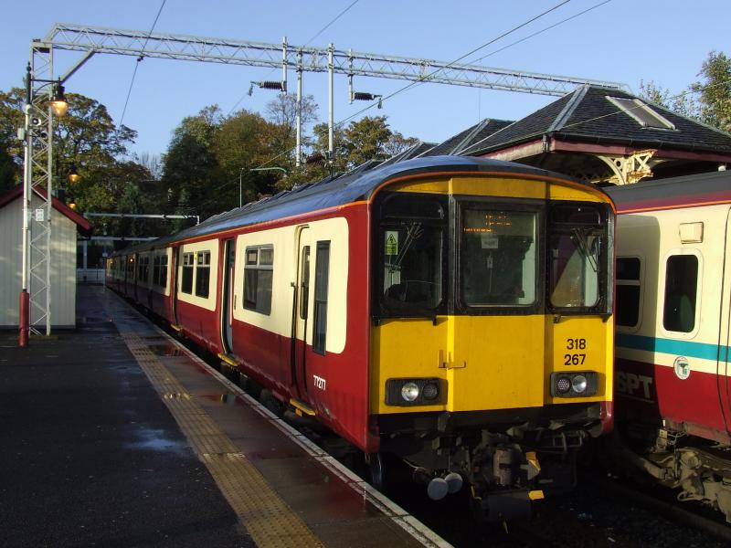 318267 waits at Milngavie to work the 16.27 to Airdrie: Photo of 318267 waits at Milngavie to work the 16.27 to Airdrie