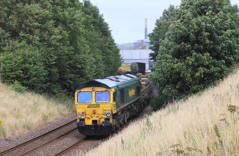6K14 on Time: 66552 on 6K14 12.23 Gorgie Jct to Carlisle N.Y. passing Peffermill playing fields on 26/07/2020 Photo of 6K14 on Time