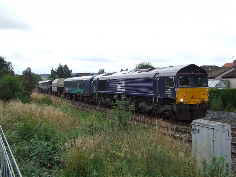 6S99 in Ladybank: 6S99 sits in Ladybank Branch Loop awaiting 1E13 and 1L10 to emerge from Perth. Appearance in Ladybank was due to high river levels closing line between Stirling and Perth 05 August 2020 Photo of 6S99 in Ladybank