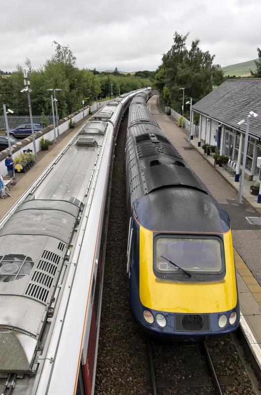 800105 AND 43136-135 HUNTLY 17.8.20 (4).jpg: Photo of 800105 AND 43136-135 HUNTLY 17.8.20 (4).jpg