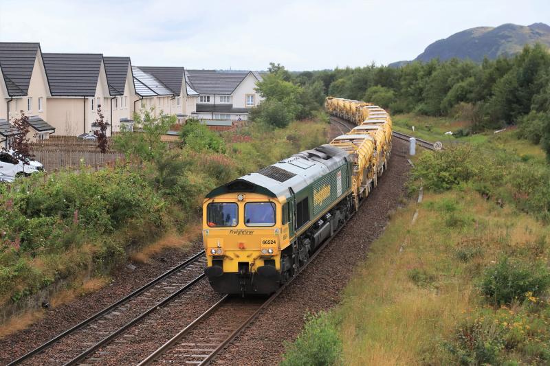 6K35: 66524 leading 66558 on the rear of 6K35 10.27 Perth Muirton to Millerhill at Niddrie West Jct on 23/08/2020 Photo of 6K35