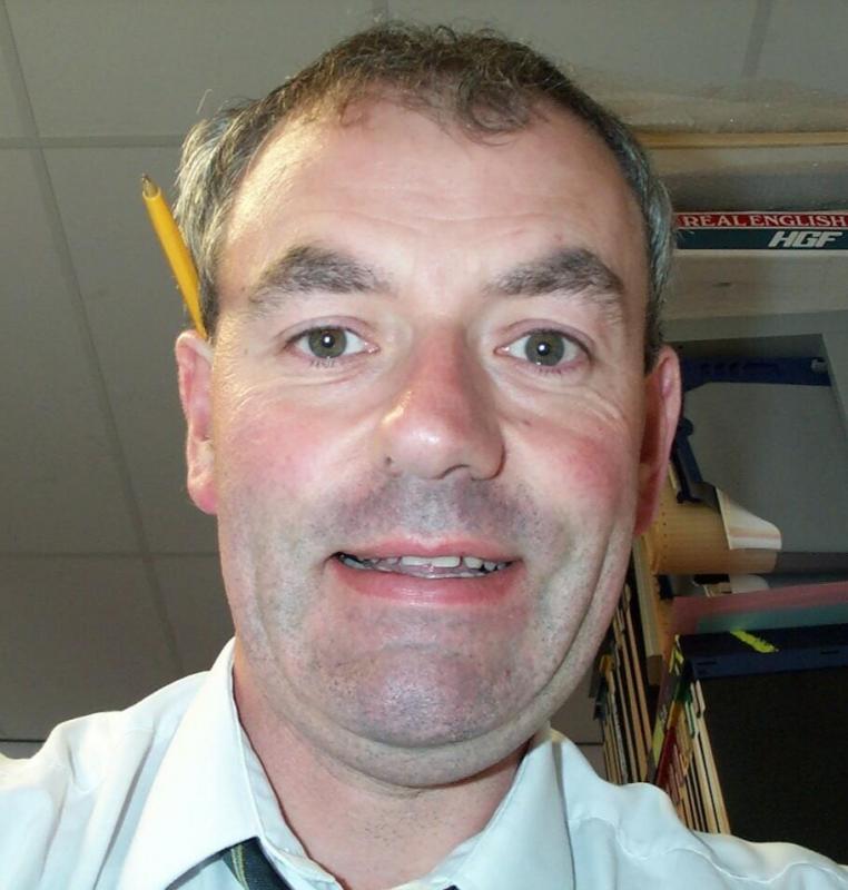Dave Grant: Usually found near Sweetholm LC (Ladybank) but sometimes wanders over to East Lothian.
This is a self-portrait! (Nobody else was willing to riak their camera) Photo of Dave Grant