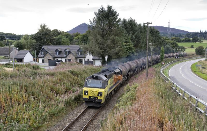 70816 PITCAPLE 14.9.20.jpg: TIMINGS WERE EXCELLENT AS FAR AS INVERNESS-----BUT 41 DOWN AT PITCAPLE EN ROUTE TO ABERDEEN WATERLOO Photo of 70816 PITCAPLE 14.9.20.jpg
