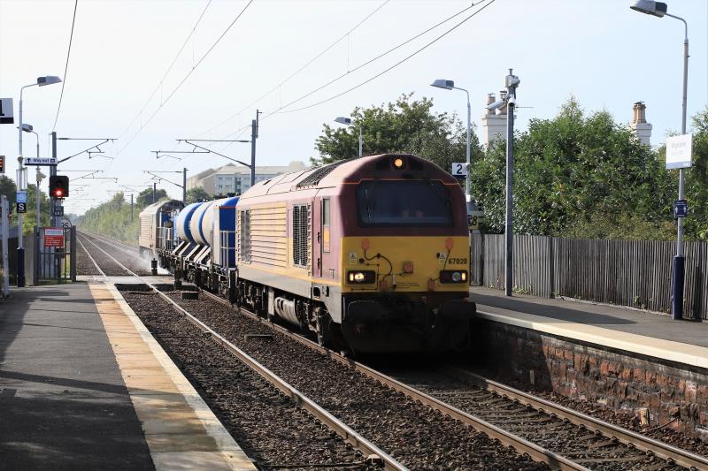3S93: 67020 + 67012 on 3S93 12.55 Shettleston Loop to Slateford Depot at Kingsknowe on 18/09/2020. The crossing Barriers had been down for 5minutes and 30 seconds Photo of 3S93