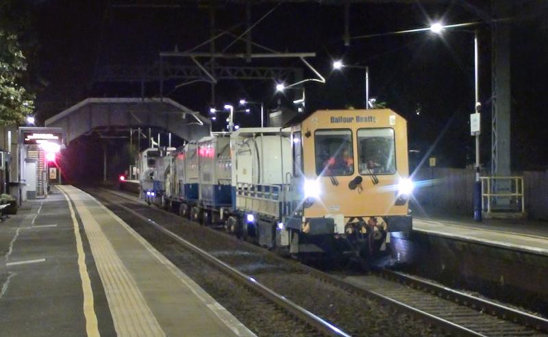 Photo of Balfour Beatty Rail Services DR98215 7J01