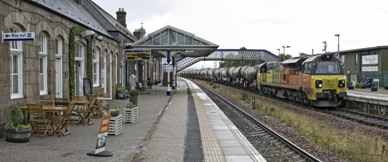 70810 INVERURIE 30.9.20.jpg: 3 MINS AHEAD OF SCHEDULE Photo of 70810 INVERURIE 30.9.20.jpg