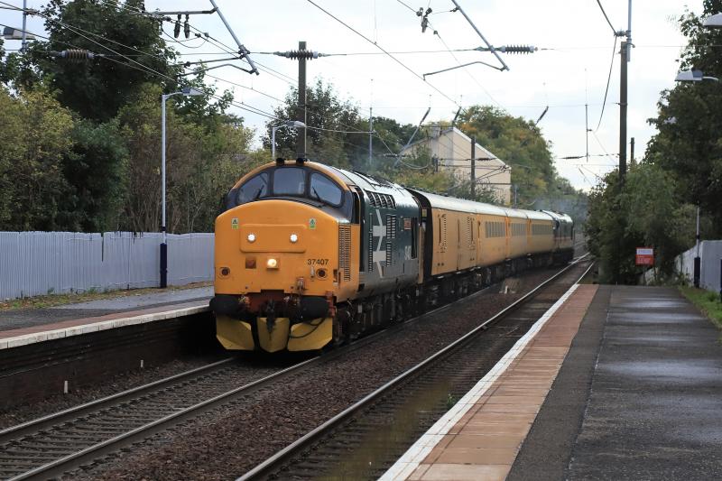 1Q74: 37407 + 37419 on 1Q74 05.58 Carlisle to Mossend Down Yard via Ayr and Edinburgh Waverley at Slateford on 30/09/2020 Photo of 1Q74
