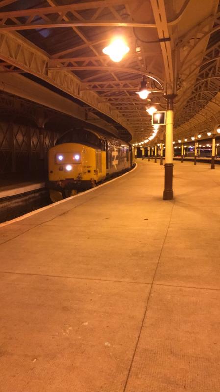37407: Unusually arriving into platform 1 at Wemyss Bay, Friday 2 October Photo of 37407