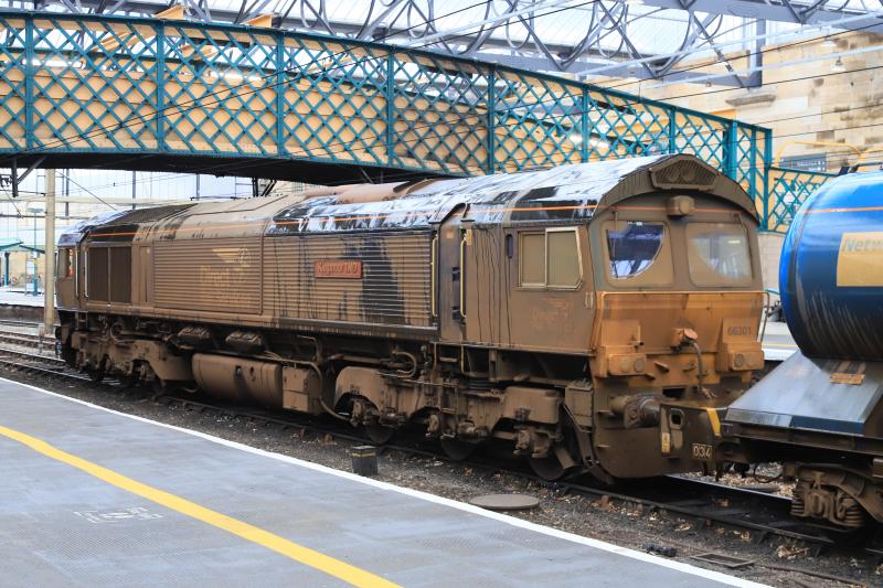 66301 somewhere under the Dirt: 66301 on a DRS RHTT covering the S & C WCML and the line to Barrow in Carlisle. Much Dirtier than 67012 & 67020 on te Slateford RHTT Photo of 66301 somewhere under the Dirt