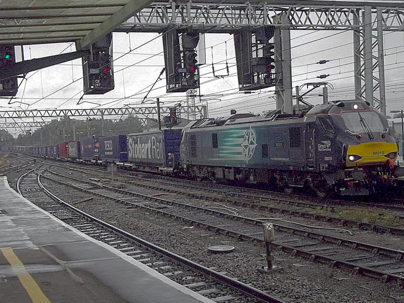 88010 at Carlisle : DRS88010 arrives at Carlisle with 4S43, the Tesco Intermodal from Daventry to Mossend on 3rd October 2020. Photo of 88010 at Carlisle