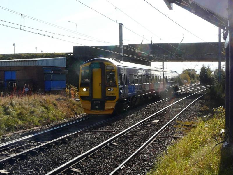Photo of Heading for platform 2 at Barassie