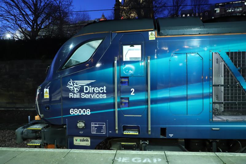 68 008 Avenger at Edinburgh Waverley: 68 008 Avenger on 2G13 1707 Edinburgh W. to Glenrothes.
Date : 8th January 2019 Photo of 68 008 Avenger at Edinburgh Waverley