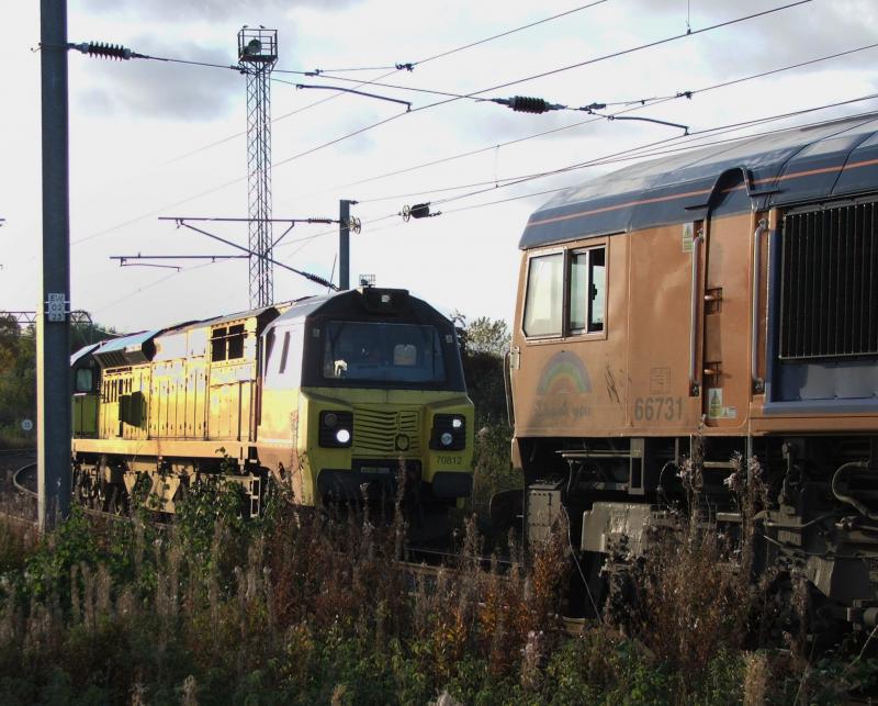 70814: 70814 works 0E36 whilst 66731 awaits the line into millerhill on 0S14 Photo of 70814