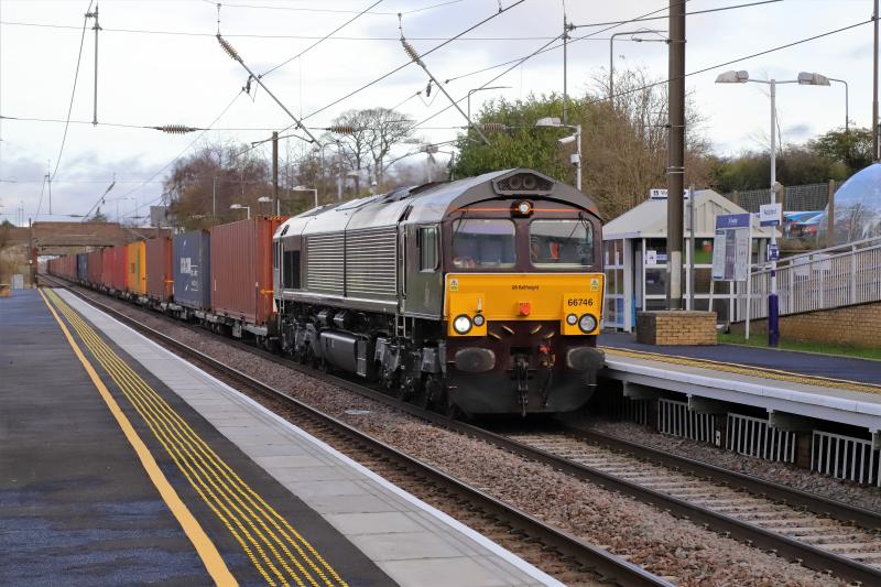 4S69: 66746 on 4S69 06.06 Doncaster Iport to Elderslie pat Wallyford on 17/11/2020.Load 27 Containers Photo of 4S69