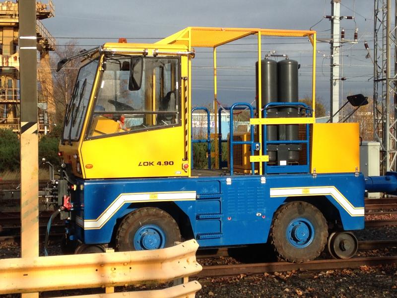 Zephir LOK 4.90 Craigentinny: Zephir shunter coupled to 801215 at Craigentinny wheel lathe on 20/11/20 Photo of Zephir LOK 4.90 Craigentinny