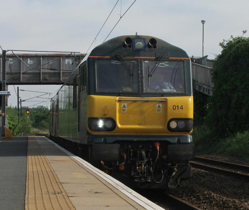 92014: 92014 leads 73968 on doncaster-Craigentinny 0Z92 Photo of 92014