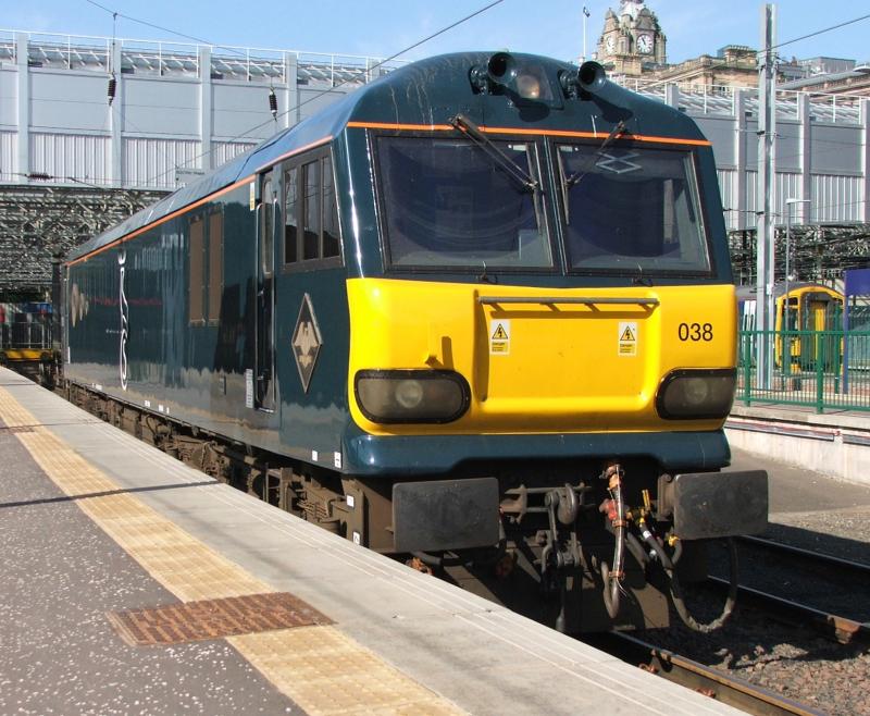 92038: Awaits Sleeper duties Photo of 92038