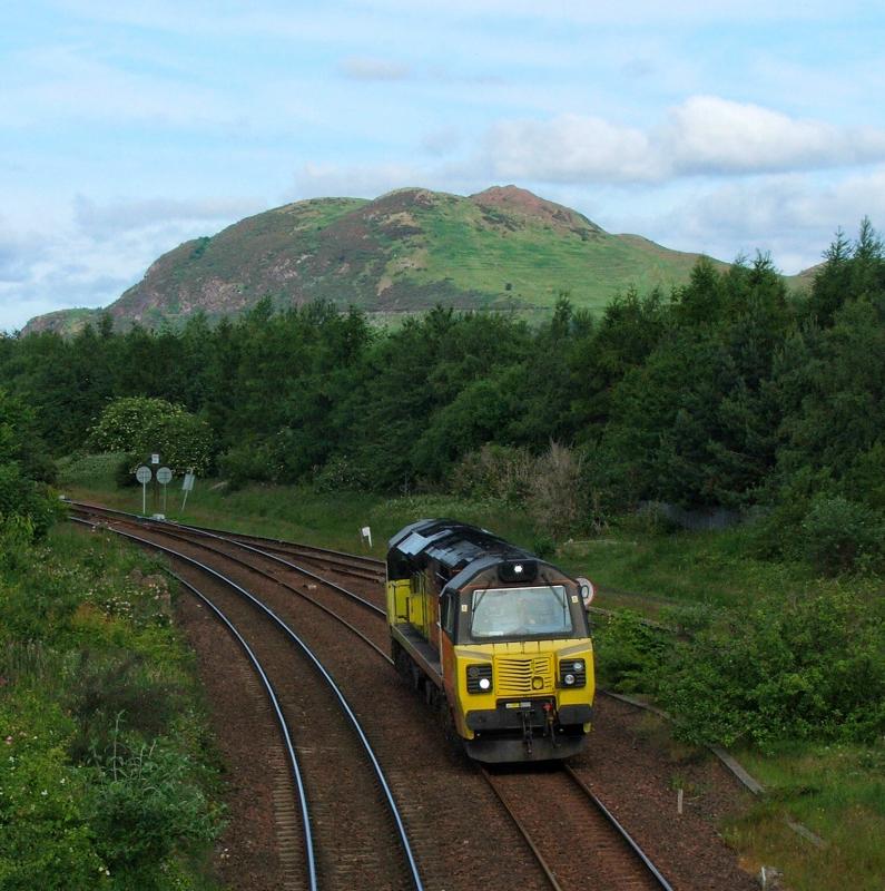 70802: 70802 with 0Z70 Grangemouth-Doncaster Photo of 70802