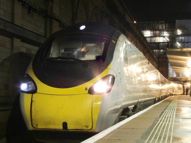 390121: 390121 awaits to work 5S80 back to Polmadie Photo of 390121