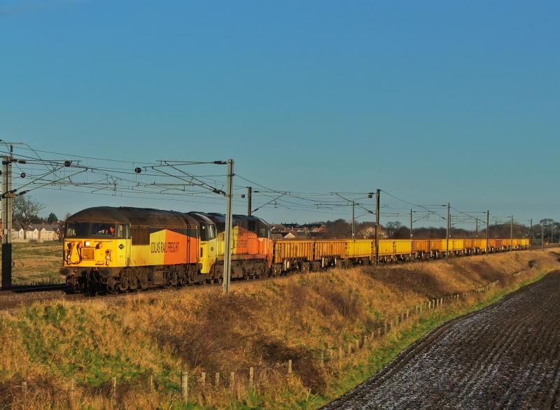 56113 & 70802: 56113 hauls 70802 with 6S31 passing Inveresk Photo of 56113 & 70802