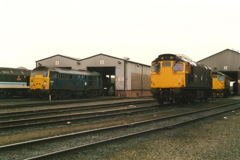 31418 Haymarket Depot 12/07/1986 : 31418 12/07/1986 on Haymarket Depot at 1000 with some more familiar ScR motive power
Photo of 31418 Haymarket Depot 12/07/1986