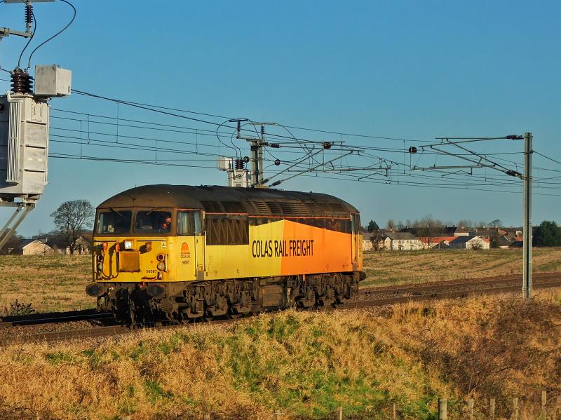 56087: 56087 with 0S31 Doncaster-Millerhill Photo of 56087