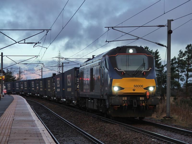 68006: 68006 with 4E65 Mossend-Tees Photo of 68006