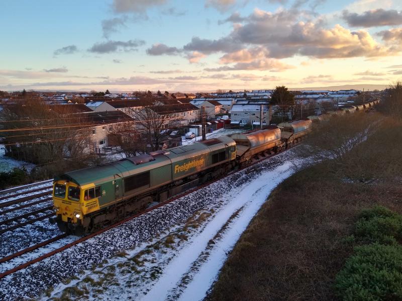 Photo of 66566 with loaded autoballasters at Barassie UGL
