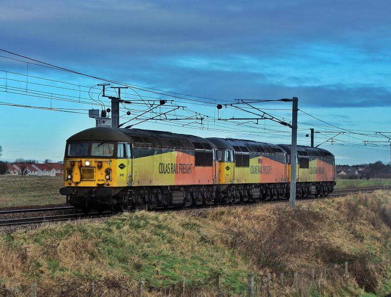 56105, 56302 & 56078: 56105 leads 56302,078 on 0S31 Photo of 56105, 56302 & 56078