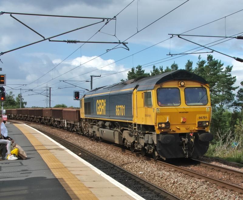 66701: 66701 heads into Millerhill with a ballast Photo of 66701