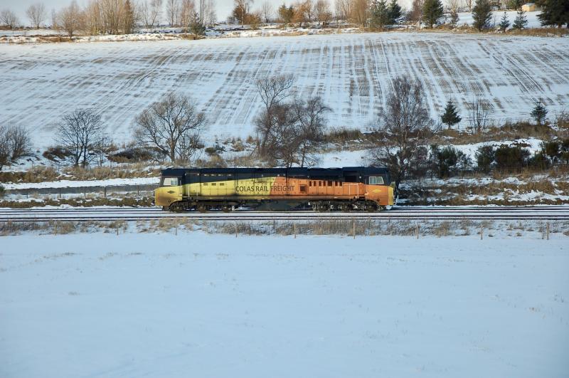 70806 light engine : Aberdeen Waterloo to Grangemouth drifts into the loop at Keith to let Scotrail 170+158 pass Photo of 70806 light engine
