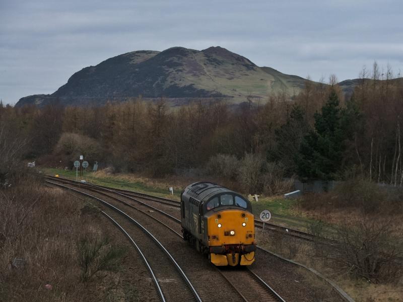 37716: 37716 with 0Z31 Motherwell-Millerhill Photo of 37716