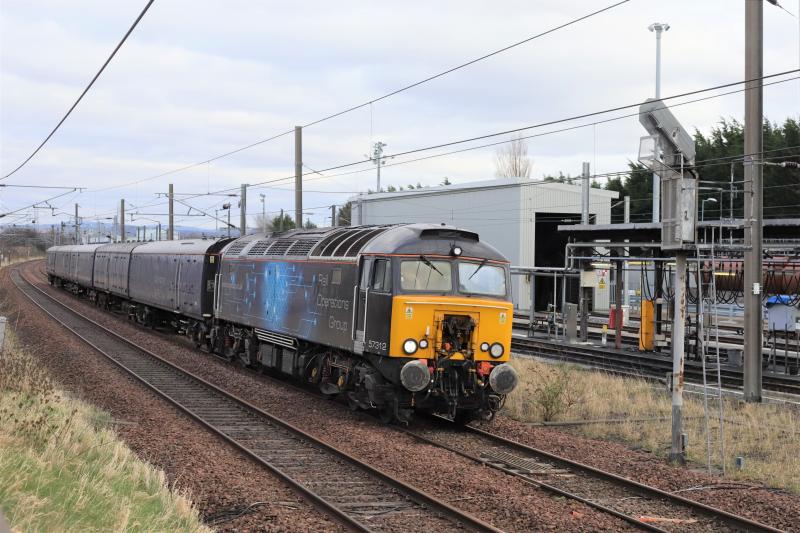 5S03 Derby RTC to Dundee: 57312 on 5S03 11.11 Derby RTC to Dundee passing Craigentinny with 5 Barrier coaches on 22/03/2021 Photo of 5S03 Derby RTC to Dundee