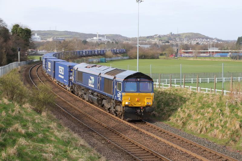 4E65: 66422 on 4E65 09.12 Mossend Up Yard to South Bank Tees Dock passing Peffermill Playing Fields on 28/03/2021 Photo of 4E65