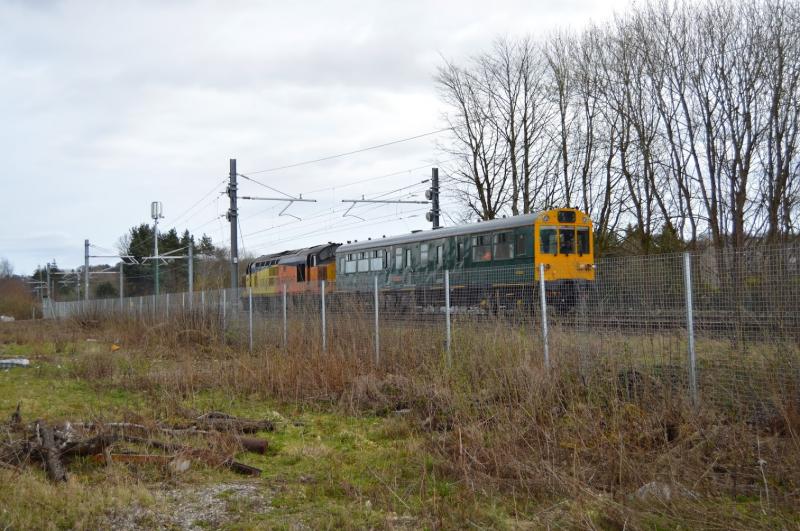 Caroline + 37421 passing the former Lochmill Sidings, Linlithgow: 30th March 2021, headcode 5Z11, Slateford - Slateford Photo of Caroline + 37421 passing the former Lochmill Sidings, Linlithgow
