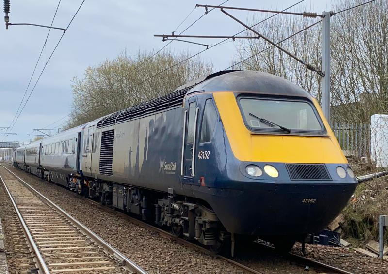 Scottish Short Set: ScotRail HST PC 43152 heads 3 MK3 coaches and PC 43015 on approach to Holytown working 5T01 from Slateford to Inverness (31/03/2021) Photo of Scottish Short Set