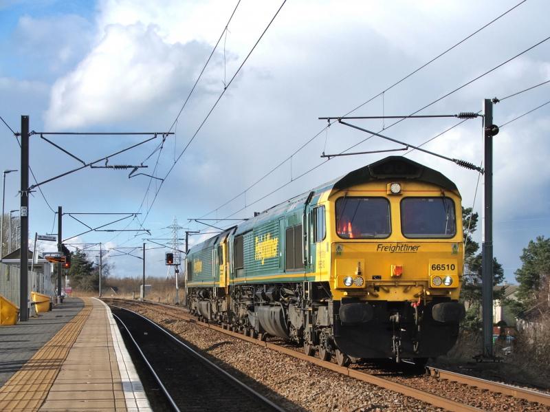 66510 & 66562: 66510 & 66562 Mossend-Millerhill Photo of 66510 & 66562