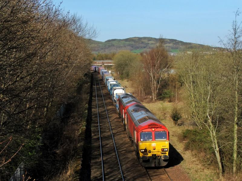 66001 & 66167: 66001 leads 66167 on 4E98 Mossend-Tees Photo of 66001 & 66167