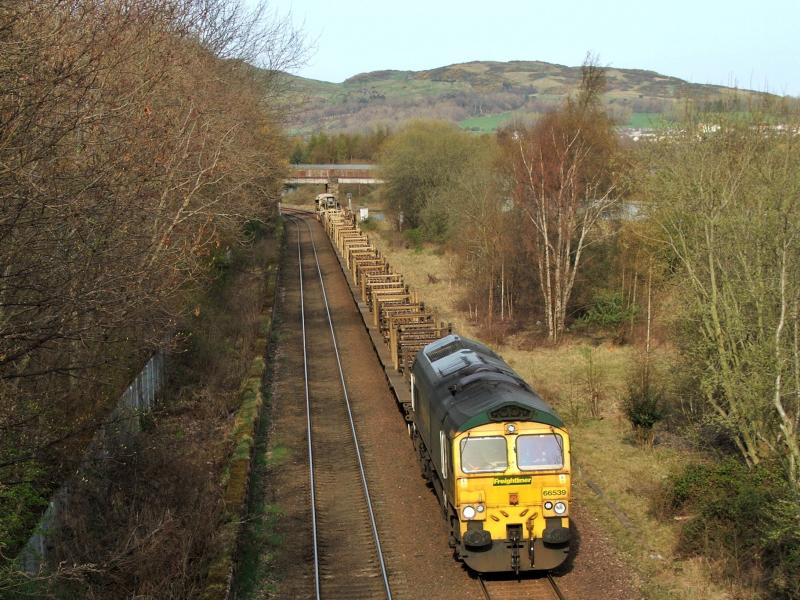 66539: 66539 with 6K25 Gbrf hire in Photo of 66539