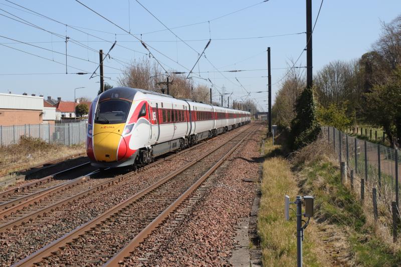 Tartan Azuma: 800104 on 1E15 09.52 Aberdeen to Kings Cross at Prestonpans on 16/04/202 Photo of Tartan Azuma