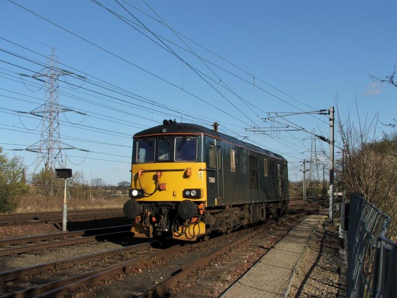 73969: 73969 with 0Z15 Perth-Craigentinny Photo of 73969
