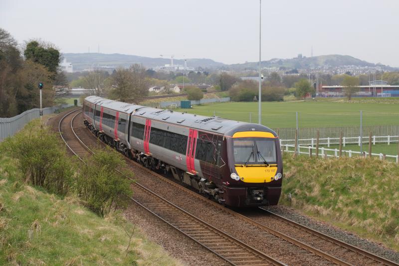 5Q87 Kilmarnock to Tyseley: 170107 on 5Q87 Kilmarnock Bonnyton Depot to Tyseley TMD passing Peffermill Playing Fields on 19/04/2021. Photo of 5Q87 Kilmarnock to Tyseley