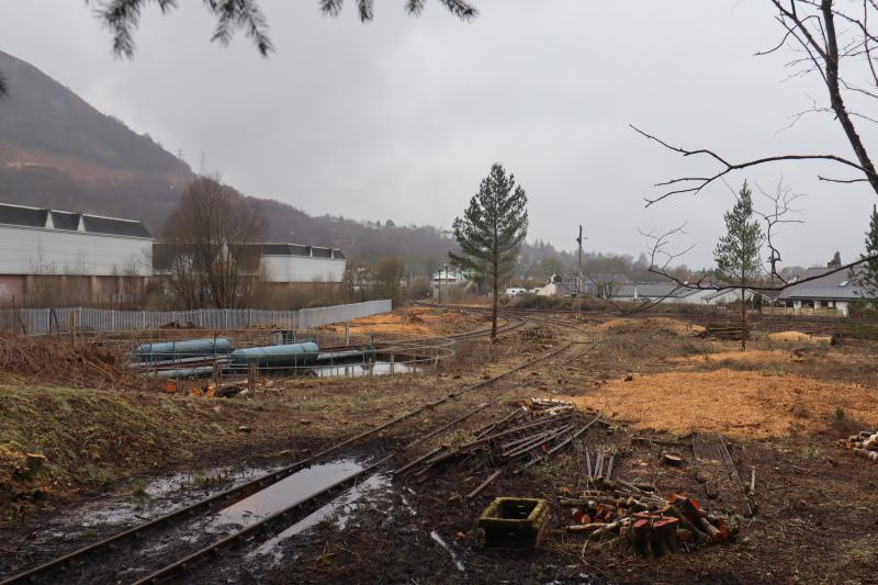 Turntable at Fort William: Ongoing clearance of trees & shrubs has exposed the FW turntable and surrounding track. The turntable is currently not working. Photo of Turntable at Fort William