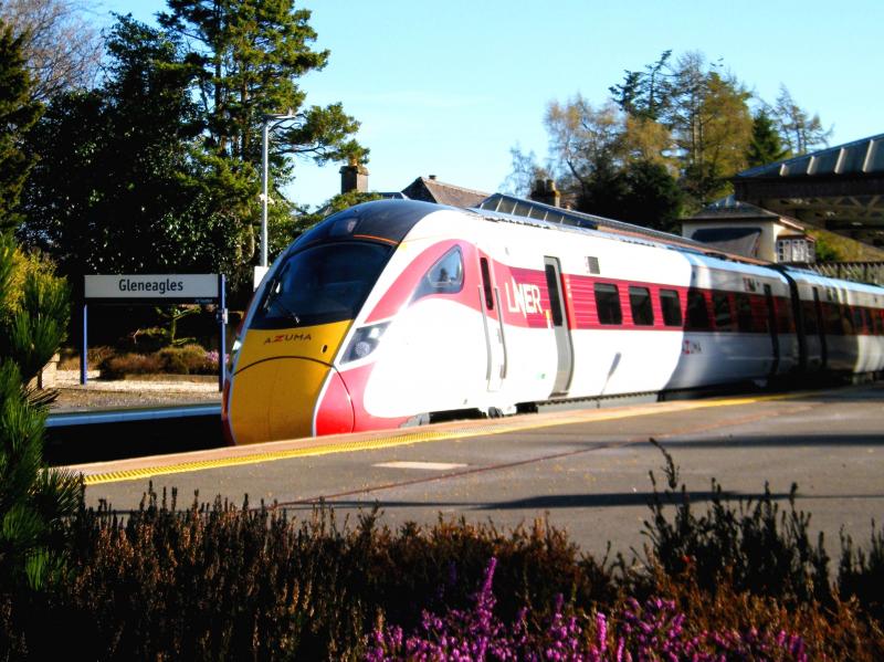 800111 @ Gleneagles - 21 April 2021: Arriving in late afternoon sunlight Photo of 800111 @ Gleneagles - 21 April 2021
